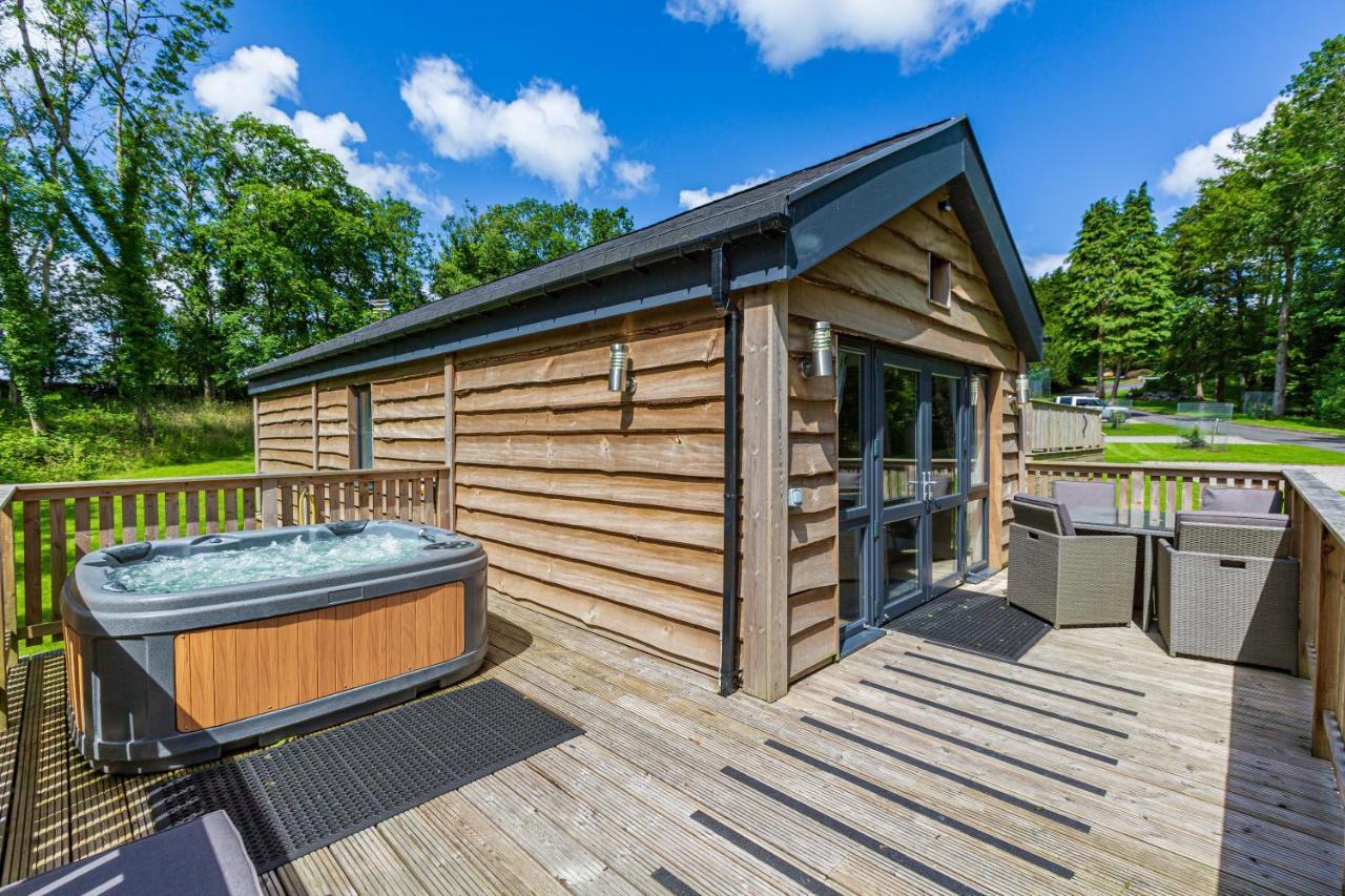 Chalet Squirrel 40 With Hot Tub *